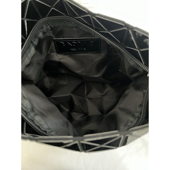 bao bao Issey Miyake Black Prism Chain Crossbody Bag EUC - Picture 5 of 7